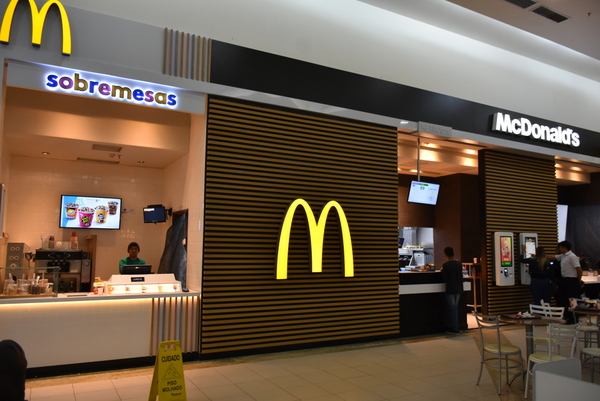 Novidade na Cidade McDonalds inaugura restaurante tecnológico no