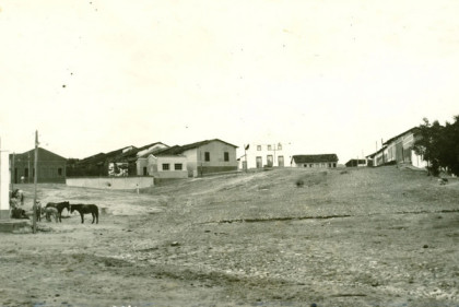 Praça-da-Matriz-Tremedal-001