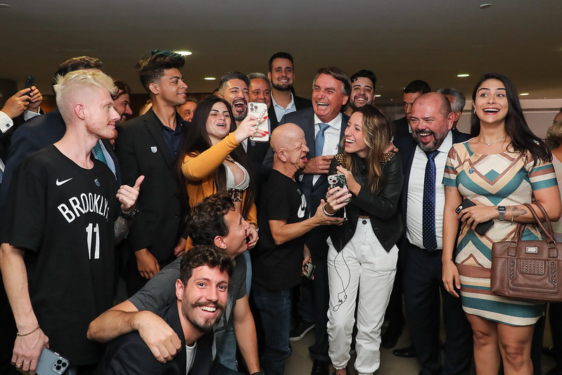 INFLUENCER Bruno Diferente FAZ VIDEO COM PRESIDENTE JAIR BOLSONARO