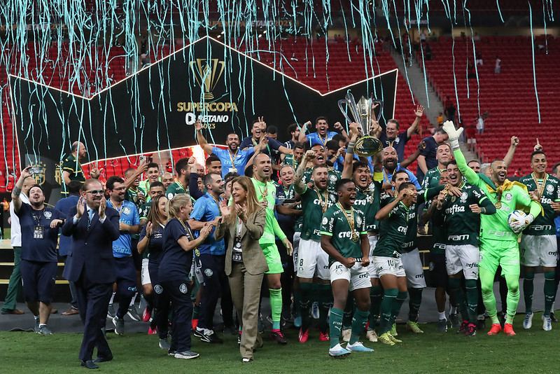 Palmeiras vence o Flamengo e conquista a Supercopa do Brasil 2023